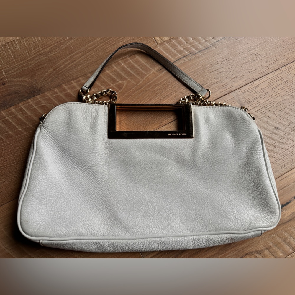 Michael Kors Berkeley With Shoulder Strap - image 8